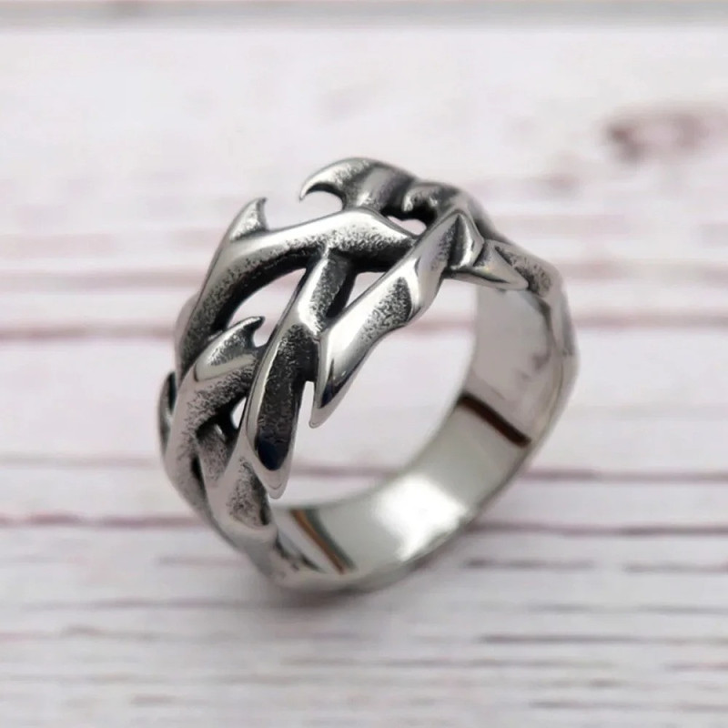 Bague Viking en acier inoxydable au design creux rétro avec motif épines rondes