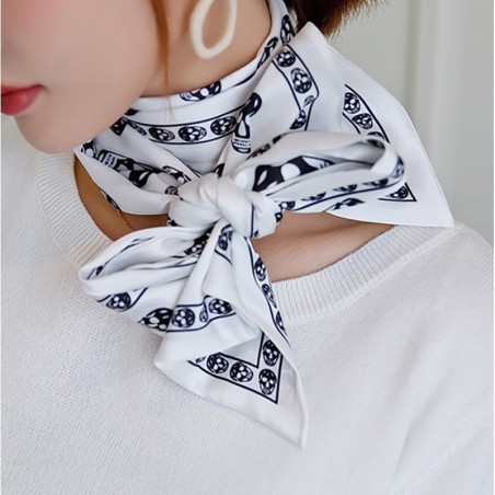 Foulard tête de mort pour femme - couleur blanc