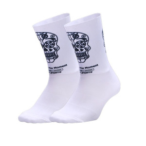Détails des Chaussettes de Cyclisme Tête de Mort Gear couleur blanche