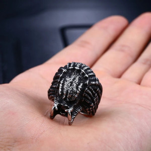 Bague Skull Goth Prédateur des ténèbres