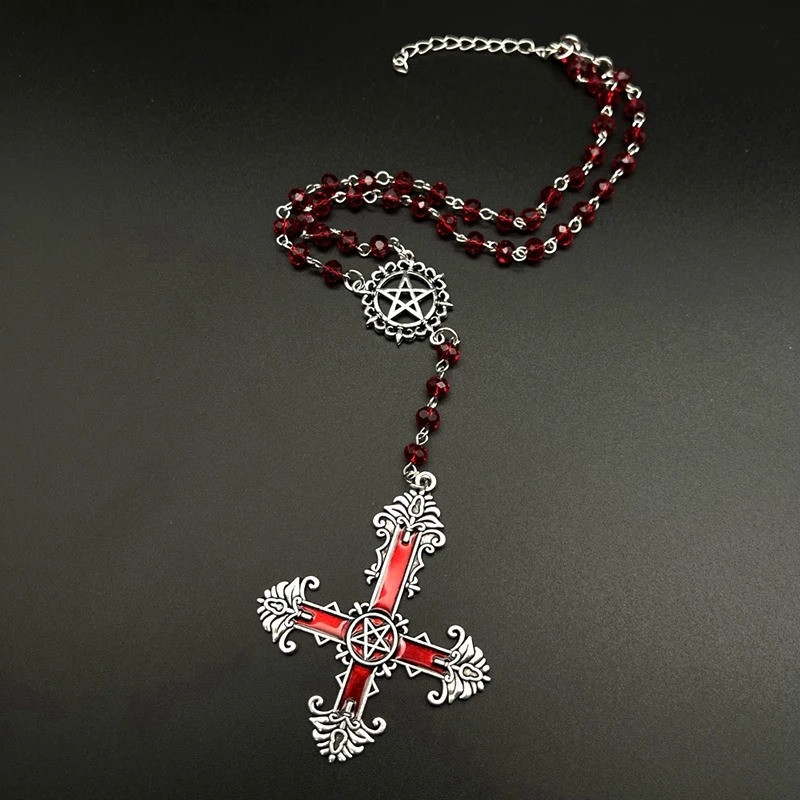 Chapelet Gothique Rosarius avec Croix Inversée et Pentagramme Couleur Rouge
