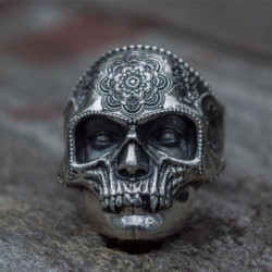 Bague au masque de la mort  Mandalas et Santa Muerte