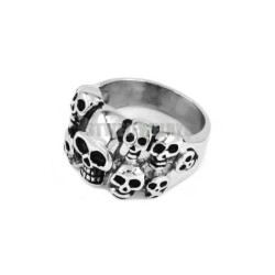 Bague tête de mort coup de poing