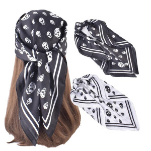 Foulard Tête de Mort Duo Noir et Blanc Élégance