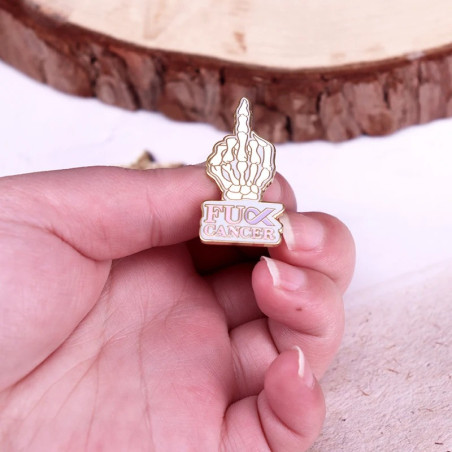 Vue détaillée Pins Tête de Mort "FUCK le Cancer ou le Défi au Cancer !"