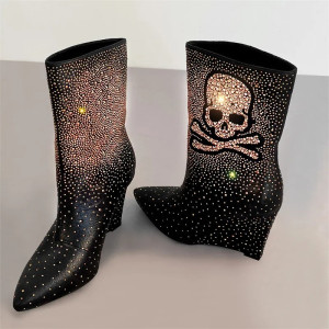 Vue générale Bottines Tête de Mort Pirates et Strass