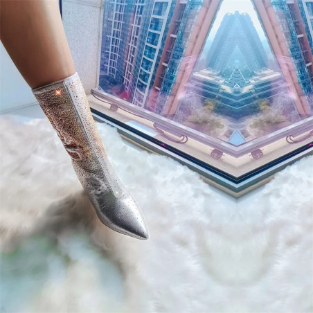 Vue Portée Bottines Tête de Mort Pirates et Strass Couleur Blanc