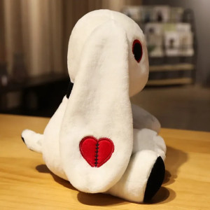 Peluche Lapin Gothique Dark Bunny de couleur blanc vue de côté