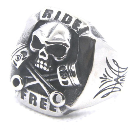 Vue face de la Bague Tête de Mort Biker Ride Free