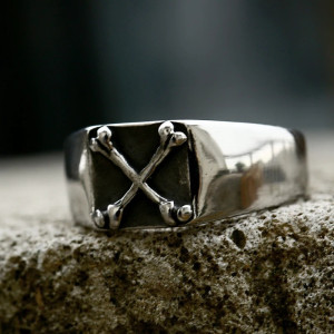 Magnifique Bague Pirate 'Croix des Flibustiers'