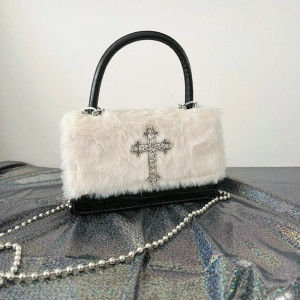 Vue détaillée du Détails du Sac à Main Gothique Croix Éclatante