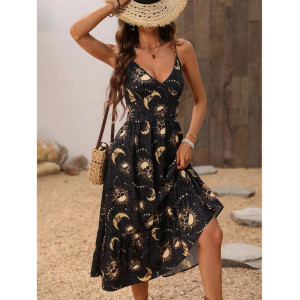 Magnifique Robe Goth Chic Crépuscule Lune et Crânes Mystiques