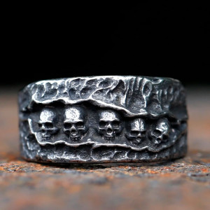Bague Tête de Mort 'Vestiges Sombres'