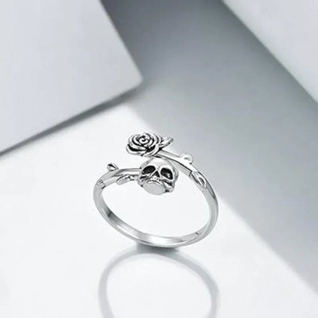 Magnifique Bague Tête de Mort 'Rose Skull Épine Noire'