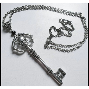 Collier Pendentif Clé Tête de Mort Clé des Ombres - couleur gris
