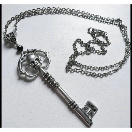 Collier Pendentif Clé Tête de Mort Clé des Ombres - couleur gris