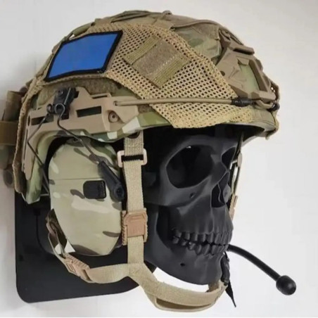 exemple utilisation du Support mural tête de mort 3D pour casque de moto