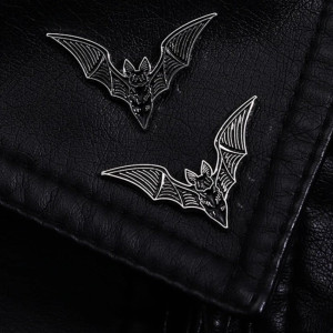 Broche Gothique Tête de Chauve-Souris 'Vol Nocturne Mystique'