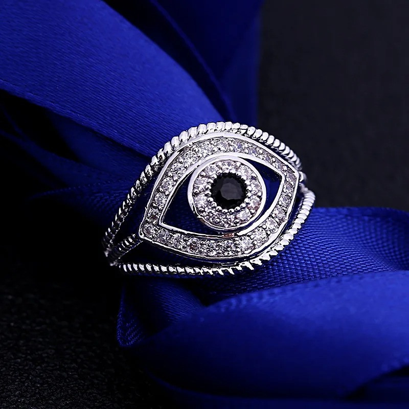 AvantBagues pour femmes Oeil d'Horus cristal Strass !