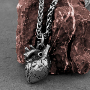 Collier Anatomique Gothique – Cœur d'Acier