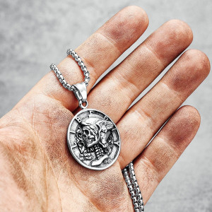Vue d'ensemble du Collier Tête de Mort – Médaillon du Reaper Ailé