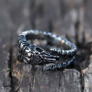 Vue face de la Bague Tête de Mort – Crâne du Dévoreur d’Âmes