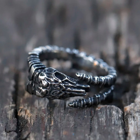 Vue face de la Bague Tête de Mort – Crâne du Dévoreur d’Âmes