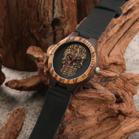 Vue complète de la Montre Tête de Mort – Crâne Baroque Sombre