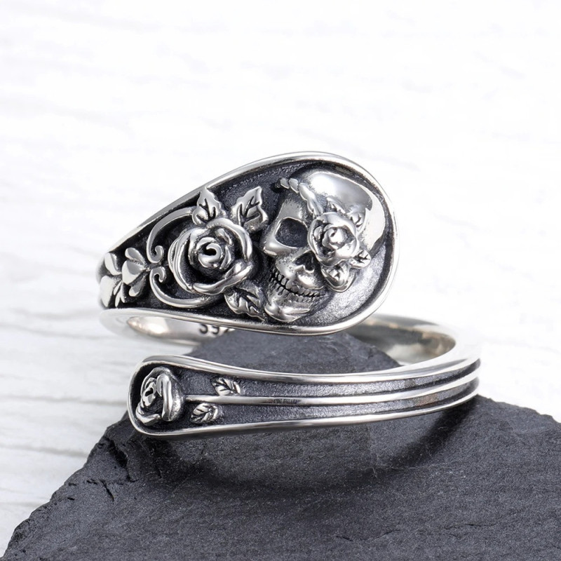 Bague Tête de Mort Élégance Florale