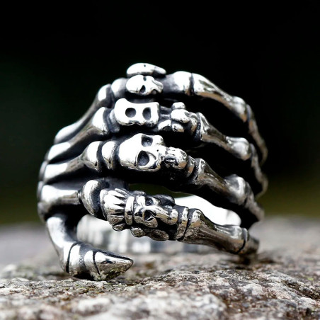 Bague Tête de Mort "Étreinte Macabre"