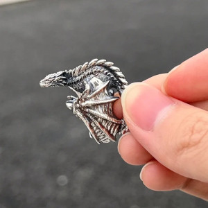 Vue détaillée Bague Dragon Sombre - L'Étreinte du Gardien
