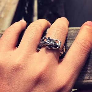 Vue Portée Bague Dragon - Flamme du Dragon Rouge