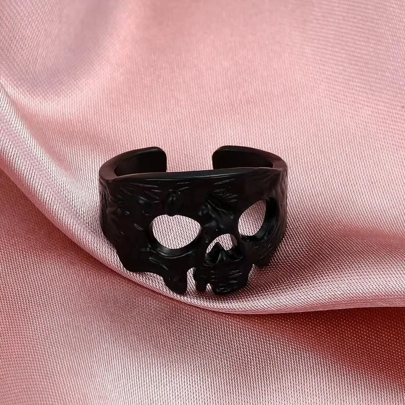 Bague Tête de Mort – Crâne Obscur