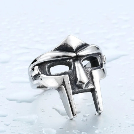 Vue détaillée de la Bague Tête de Mort – Masque du Gladiateur Maudi