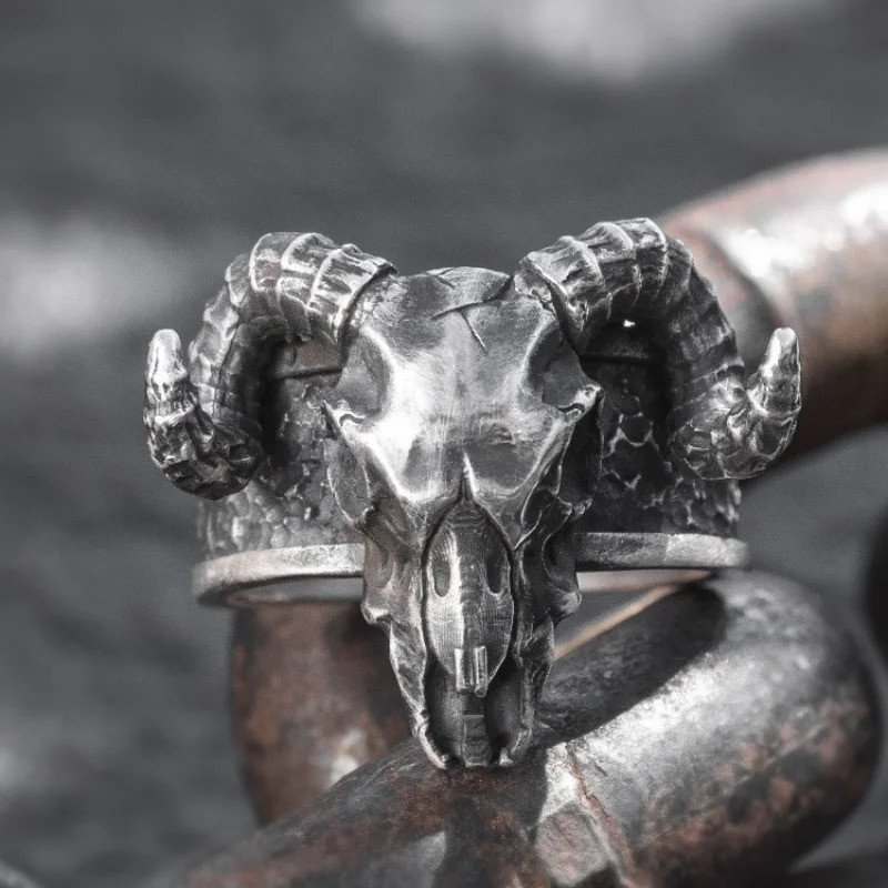Bague Goth  Rock - Crâne du Chaman