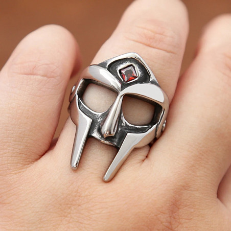 Vue Portée Bague Tête de Mort – Masque du Gladiateur Sanguin