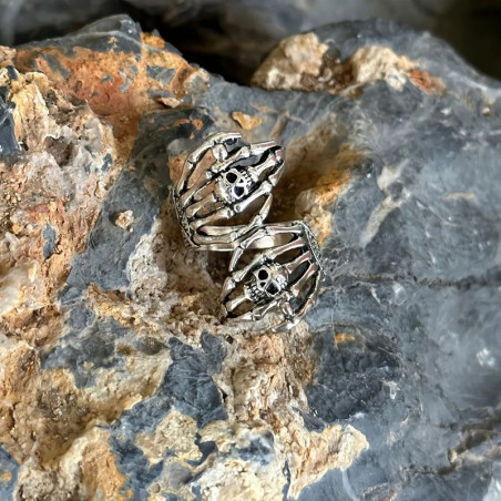 Vue générale Bague Tête de Mort "Emprise Squelettique"