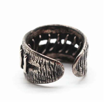 Vue Arrière Bague  Gothique "Couture Maudite"