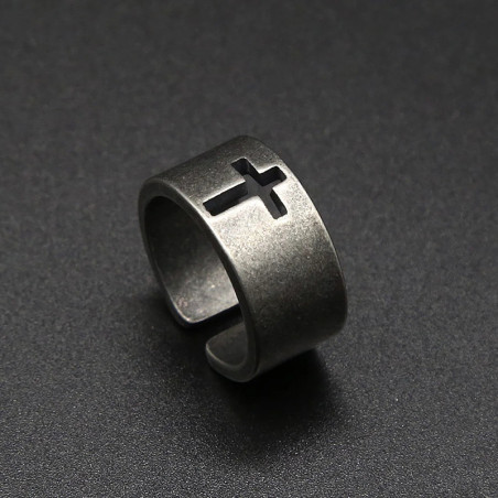Vue de côté Bague Rock Minimal "Croix Oubliée"