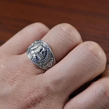 Vue Portée Bague Tête de Mort "Dollar Maudit" - en Argent  Sterling 925