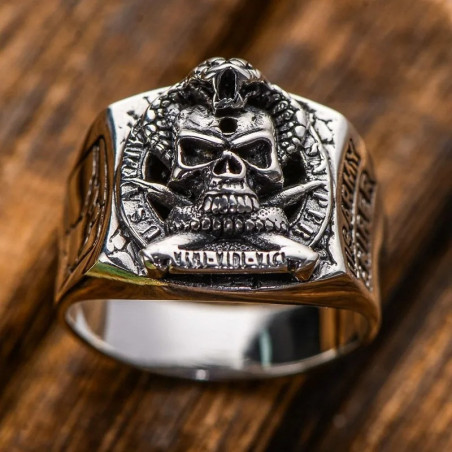 Bague Tête de Mort "Trône du Chaos" - en Argent  Sterling 925