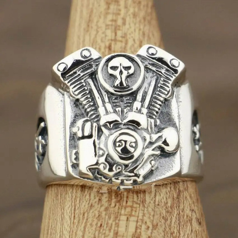 Avant Bague Tête de Mort "Moteur Infernal"