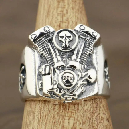 Avant Bague Tête de Mort "Moteur Infernal"