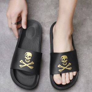 Vue dessuss des Claquettes Tête de Mort – Jolly Bones