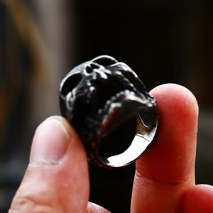 Bague Tête de Mort Cri de l’Abîme – Crâne Hurlant Acier – 2 Couleurs