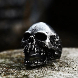 Avant Vue Bague Tête de Mort Cri de l’Abîme – Crâne Hurlant Acier Couleur Noir
