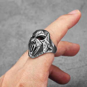 Vue Portée Bague Tête de Mort 'Masque du Rockeur Damné'
