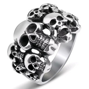 Détails de la Bague Tête de Mort 'Légion des Damnés'