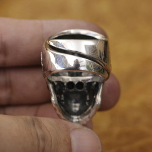 Ouverture Magnifique Bague Tête de Mort Crâne Brutaliste - en Argent  Stetrling 925