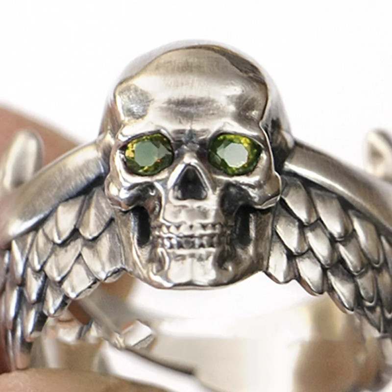 Bague Tête de Mort "Gardien Ailé" -en Argent  Stetrling 925 Couleur vert